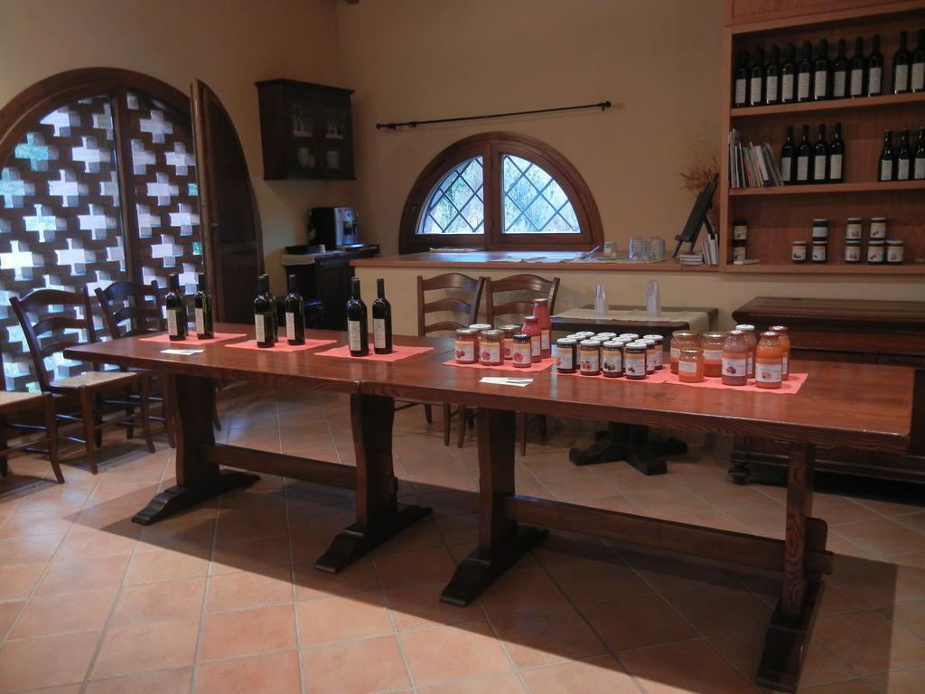 La Colombarola Agriturismo Farneto Buitenkant foto